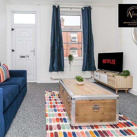 Modern House By Av Stays Short Lets & Serviced Accommodation St Helens St Helens  Dış mekan fotoğraf