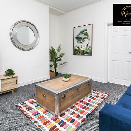 Modern House By Av Stays Short Lets & Serviced Accommodation St Helens St Helens  Dış mekan fotoğraf