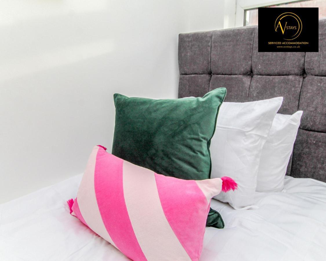 Modern House By Av Stays Short Lets & Serviced Accommodation St Helens St Helens  Dış mekan fotoğraf