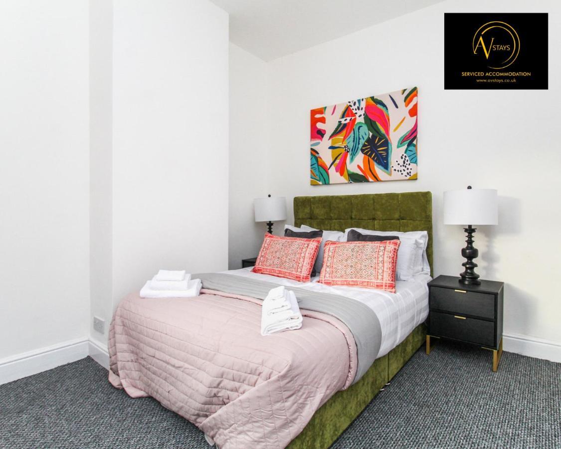 Modern House By Av Stays Short Lets & Serviced Accommodation St Helens St Helens  Dış mekan fotoğraf