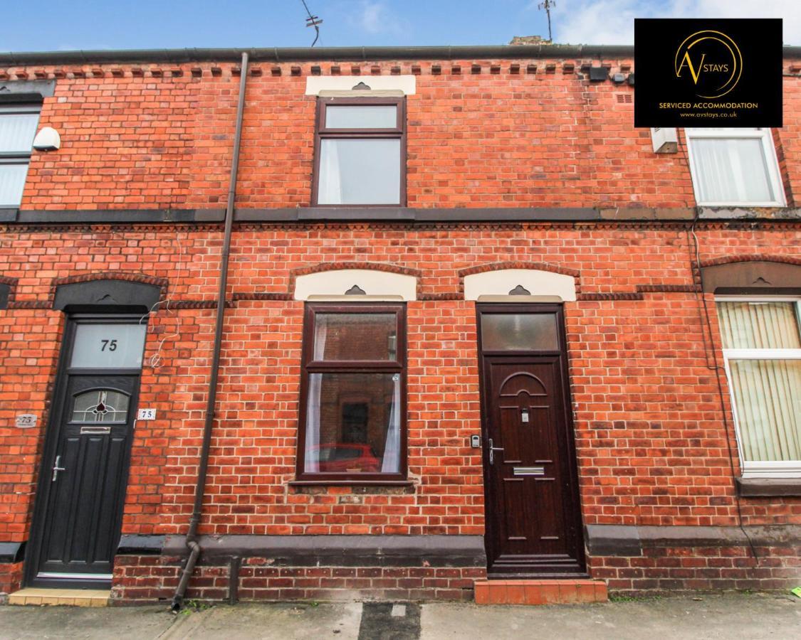 Modern House By Av Stays Short Lets & Serviced Accommodation St Helens St Helens  Dış mekan fotoğraf